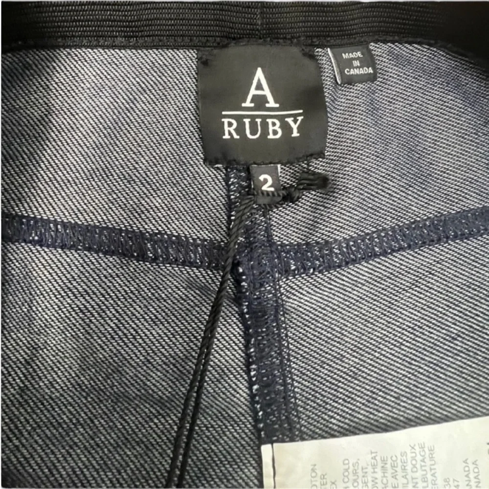 NWT A Ruby Denim Knit Tricot Jean Jeggings - Size 2